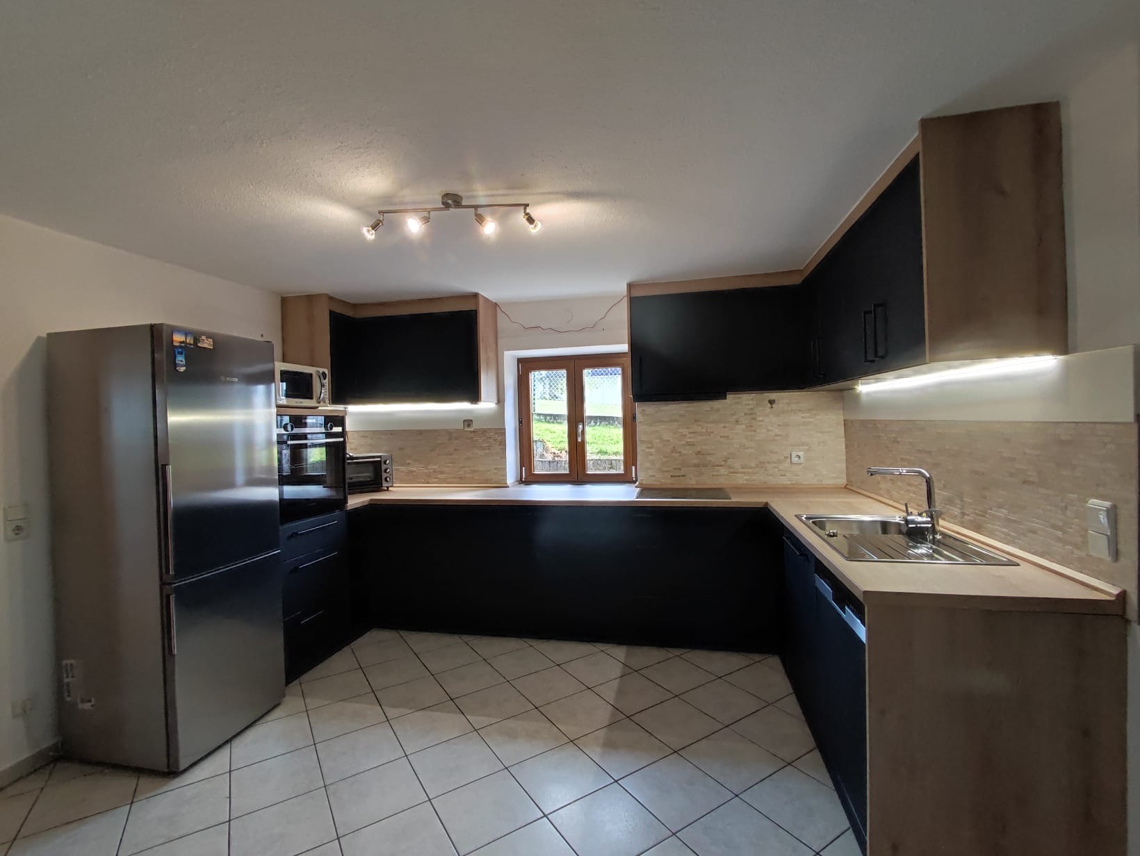 3577ee81-d2f8-42bd-80d7-8083030066cf