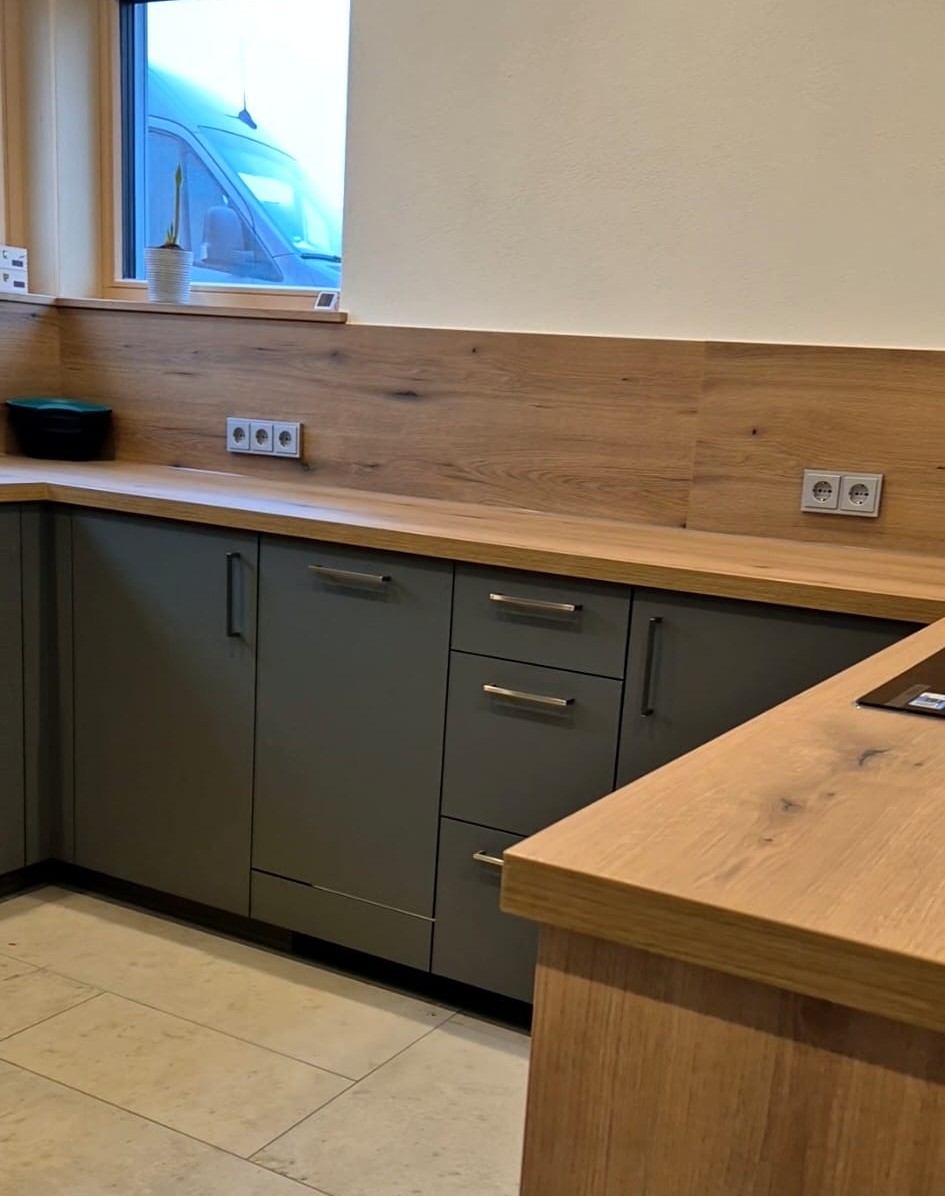 ba0e66fb-1e7e-4631-85a2-6d4f5d53566d