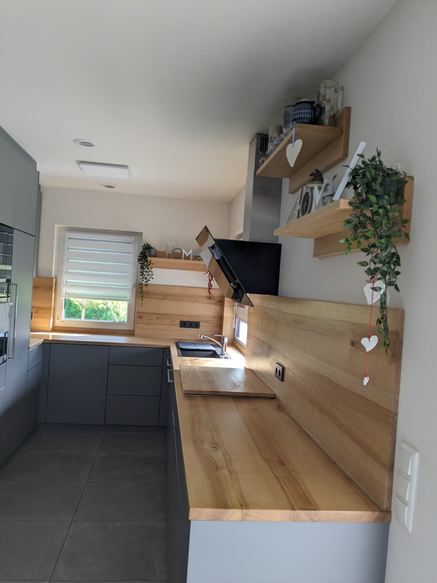 d31d24a5-7eb9-474a-8d04-b2b712675641